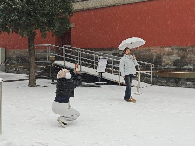 古建里的博物馆清出“赏雪通道”，为观众留住最佳机位