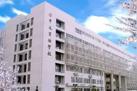 上海市中远实验学校：从民办到公办，这所建在超大型社区中的学校发生了哪些改变？图片