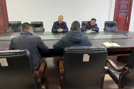 融水县委书记周峰到融水镇、和睦镇、永乐镇督导耕地保护工作图片