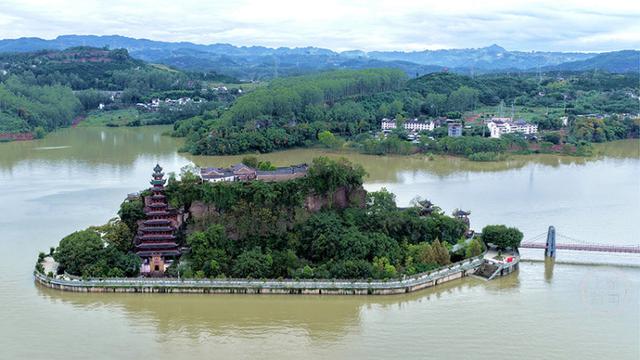 重庆忠县：“高峡出平湖” 江城景色殊