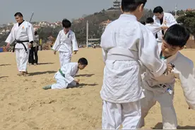 沙滩柔道40周年，从青岛沙滩走向世界舞台图片