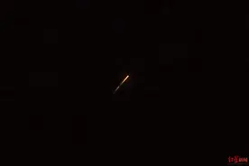 直击神舟十八号返航之路：回家后微笑招手的航天员和星空璀璨的着陆场图片