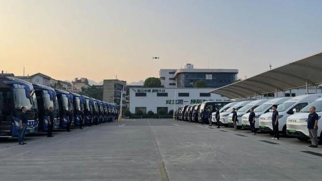 峰林智行 悦游无界——张家界城景巴士交旅融合创新项目工程的实践与成效