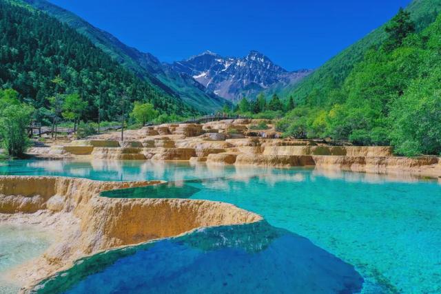 黄龙自然遗产地：IUCN世界自然保护大会的首次精彩亮相