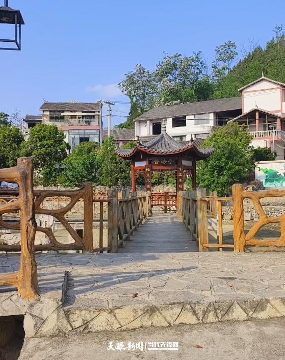 “住到凉快再走！”——四川游客关岭避暑记