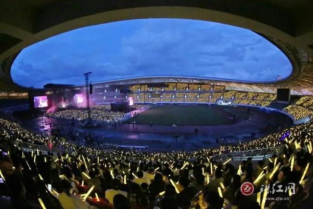 夜太美，曲靖太美！19.7℃的“演唱会之城”，宠你！