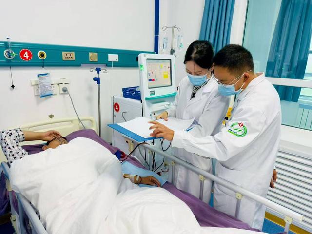 山东援青记者手记：在呼吸难处 见证精神高度