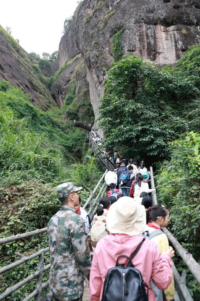 双十一狂欢！龙虎山开启秋日人从众火热模式！