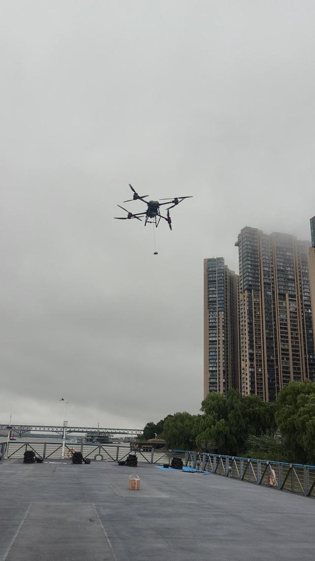全国首部！长江南京段水上低空飞行有了新“指引”