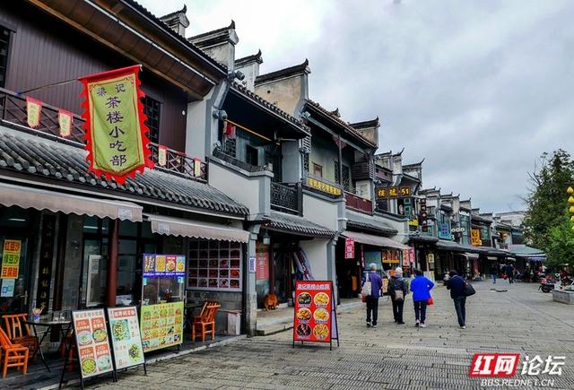 欢庆时刻｜湘水畔忆峥嵘，古镇中守初心：津市老干部靖港红色之旅