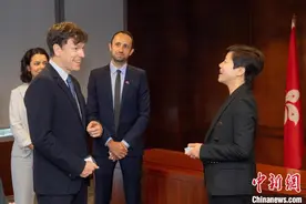 香港海关关长与新任欧洲联盟驻香港办事处主任会面图片
