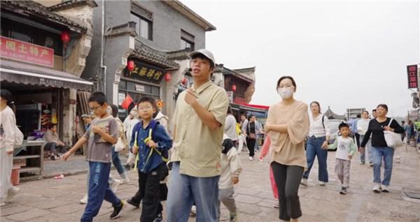 铜陵市郊区科协举办“守护长江微笑·探秘千年古镇”科普研学活动