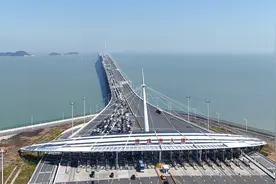 “港车北上”政策实施一年——流动的大湾区，车畅人兴活力奔涌图片