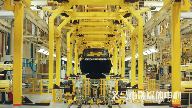 拨浪鼓摇响春晚舞台！世界义乌何以吸引全球目光？