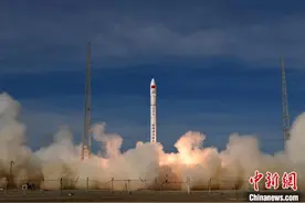 中国成功发射云遥一号55-60星等8颗卫星图片