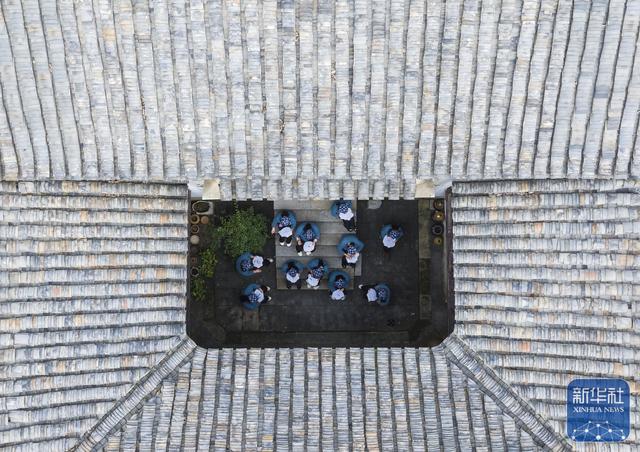 湖北秭归：绣娘赛技艺