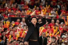 广厦队主教练王博：我们根本没有限制住对方后卫图片