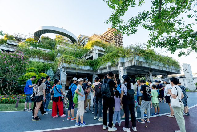 换一种视角行走，8公里夜游串起黄浦江三种风景