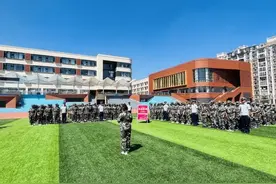 打造文明校园 推动学校内涵发展图片