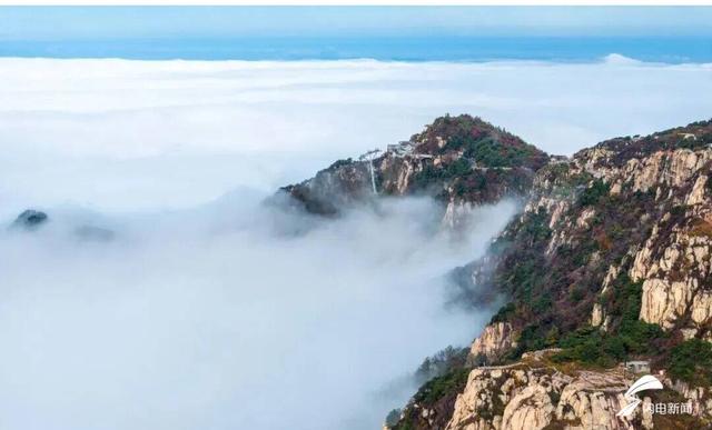 组图丨岱宗秋深 云涛漫染“仙”气十足
