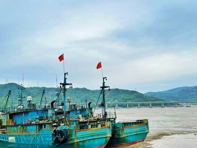 晚潮｜乌岩村的彩虹
