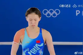 加油！全红婵、陈芋汐晋级女子单人10米台半决赛图片
