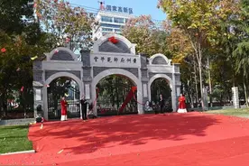 弦歌永继！黄师建校118周年，“黄州府师范学堂”校门复建落成图片