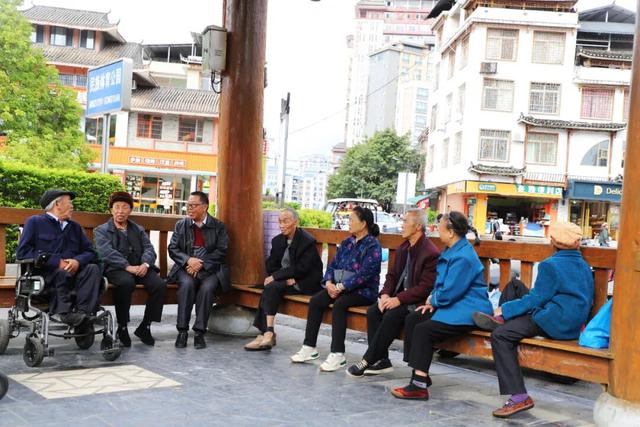 天气真好，一起出门透透气吧~