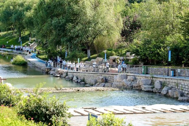 济南市历下区：泉水人家 诗意栖居，千年底蕴与现代活力和谐交融