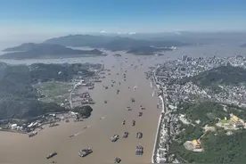 今天正午“暑假”结束，浙江渔民扬帆起航捕鱼，最快明天凌晨返港出货图片