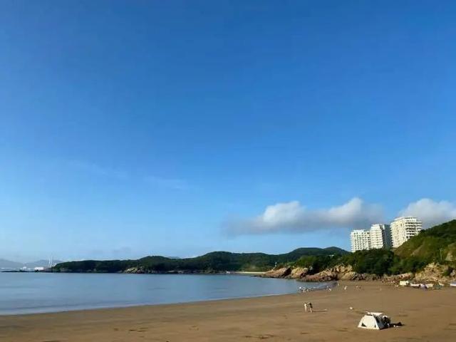 大堵车，4小时车程开了7个多小时！上海人自驾去外地吃蟹，吐槽“价格不比家门口便宜”
