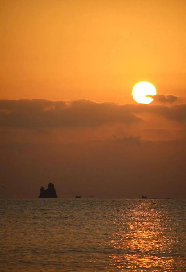 这个冬天，总要来青岛看一场日出吧！