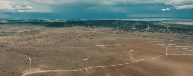 AI数据中心的万亿大基建时代：美国GDP增长全靠它