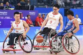 独得17分！曾与科比同台，轮椅少年披上了亚残运会战袍图片