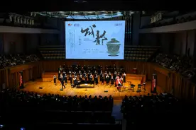 演绎经典电影歌曲，成都爱乐合唱团亮相国家大剧院“八月合唱节”图片