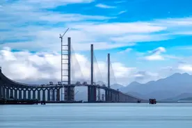 江门珠海“执手相牵”，黄茅海大桥成功实现合龙图片