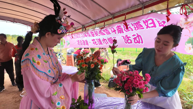 斗南街道2025年“荷韵江尾”荷花主题活动暨江尾社区第四届农文旅综合文化活动举行