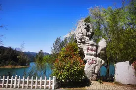 瑶池仲春美如画图片