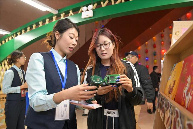 打卡新地标！内蒙古博物院草原信使主题邮局揭牌