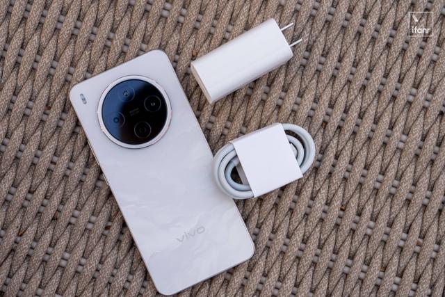 vivo Y500 Pro 体验：搭载 2 亿像素主摄，续航旗舰也可以卷影像