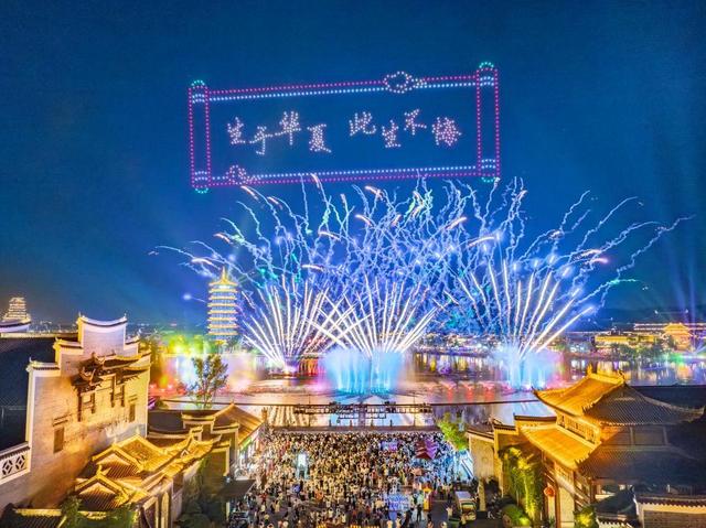 百戏狂欢，千灯炫目，铜官窑国风乐园快乐不打烊｜湘约国庆⑥