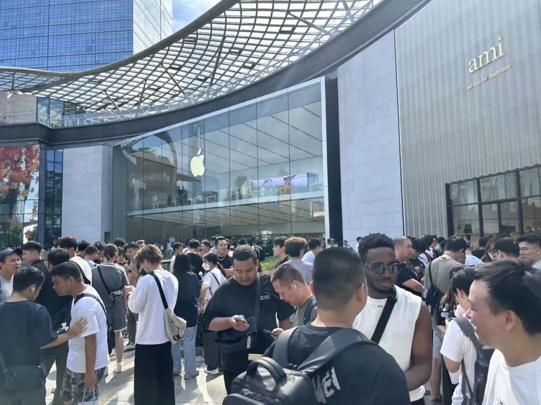 iPhone17系列发售情况_iPhone17系列预售排队情况_苹果17