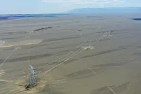 2260公里跨越5省份 0.007秒“疆电”点亮山城图片