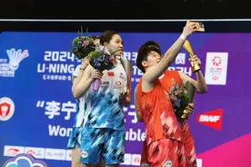 国羽女双新秀闪耀 “圣坛”、“李罗”组合未来可期图片