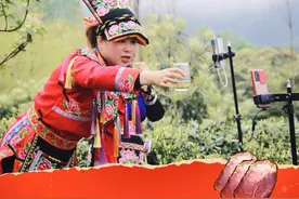新春走基层｜“腊”味飘香，川妹子让土特产走向远方图片