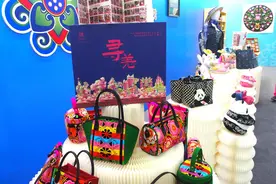 色彩艳丽、魅力独特，非遗博览会上藏羌族服饰熠熠生辉图片