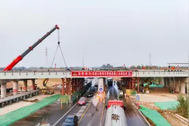 高商高速项目钢箱梁施工全部完成图片