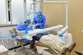 社区标准化口腔诊室、中医药特色巡诊服务站……宝山区这些政府实事项目全部完成！图片