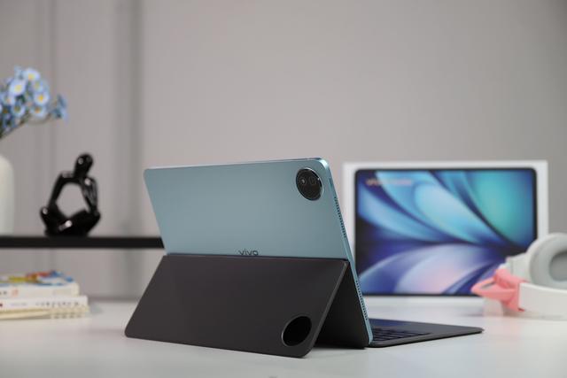 vivo Pad5e 平板电脑图赏：类纸护眼 + 长续航，学习娱乐全拿捏