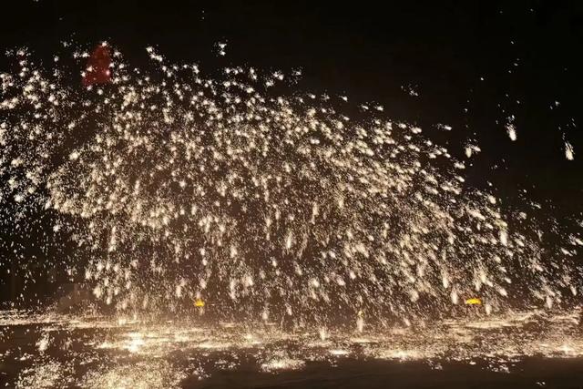 国庆首日直击：全城都是音乐节现场，这也太过瘾了！
